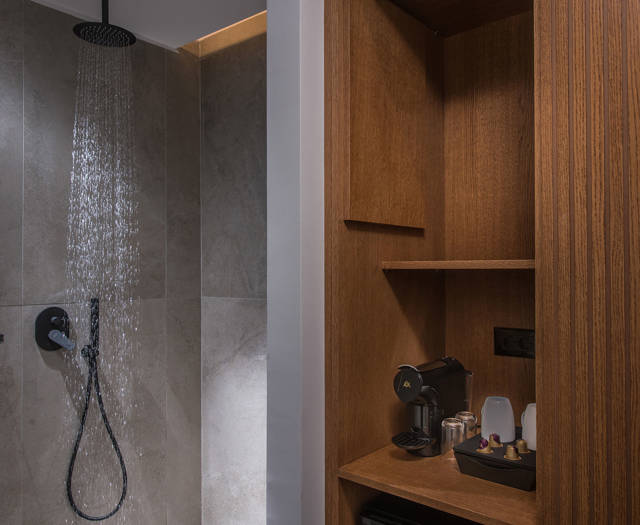 Noble Hotel Suites Gouves Crete Double Room Shower JF 7480